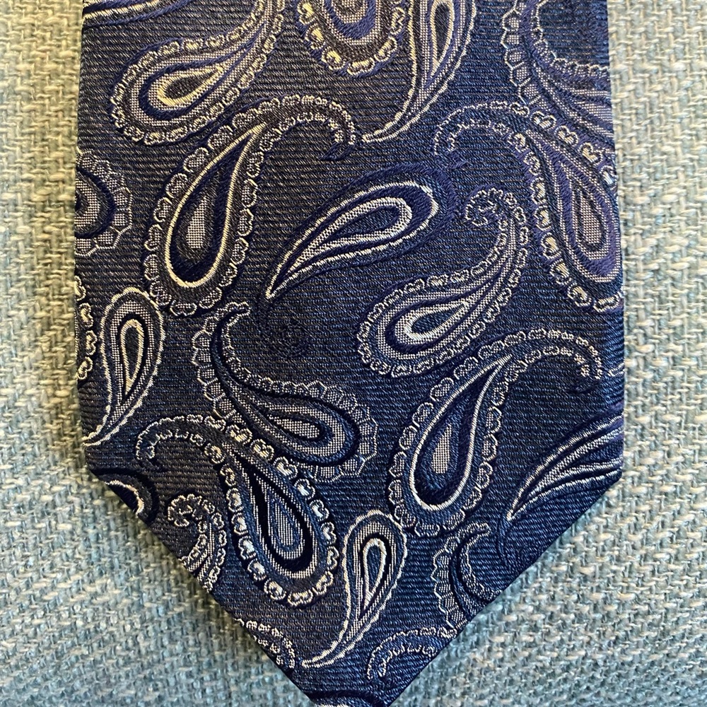 Men’s tie